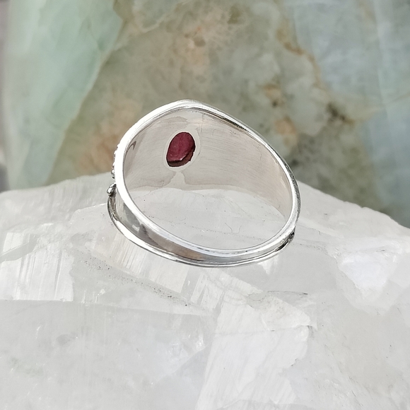 Natural Ruby .925 Sterling Silver Ring, size 7.5 - Picture 5 of 10